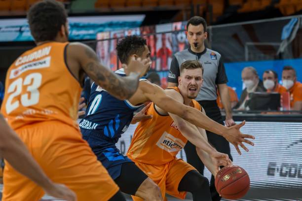 而张镇麟也 而张镇麟也